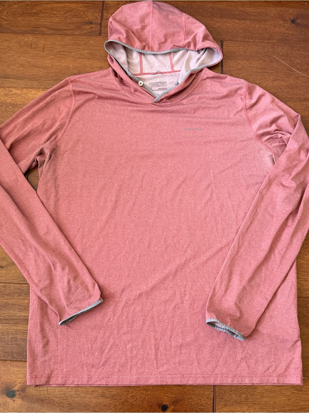 Patagonia Men's Hooded Long-Sleeve Shirt in Dusty Rose